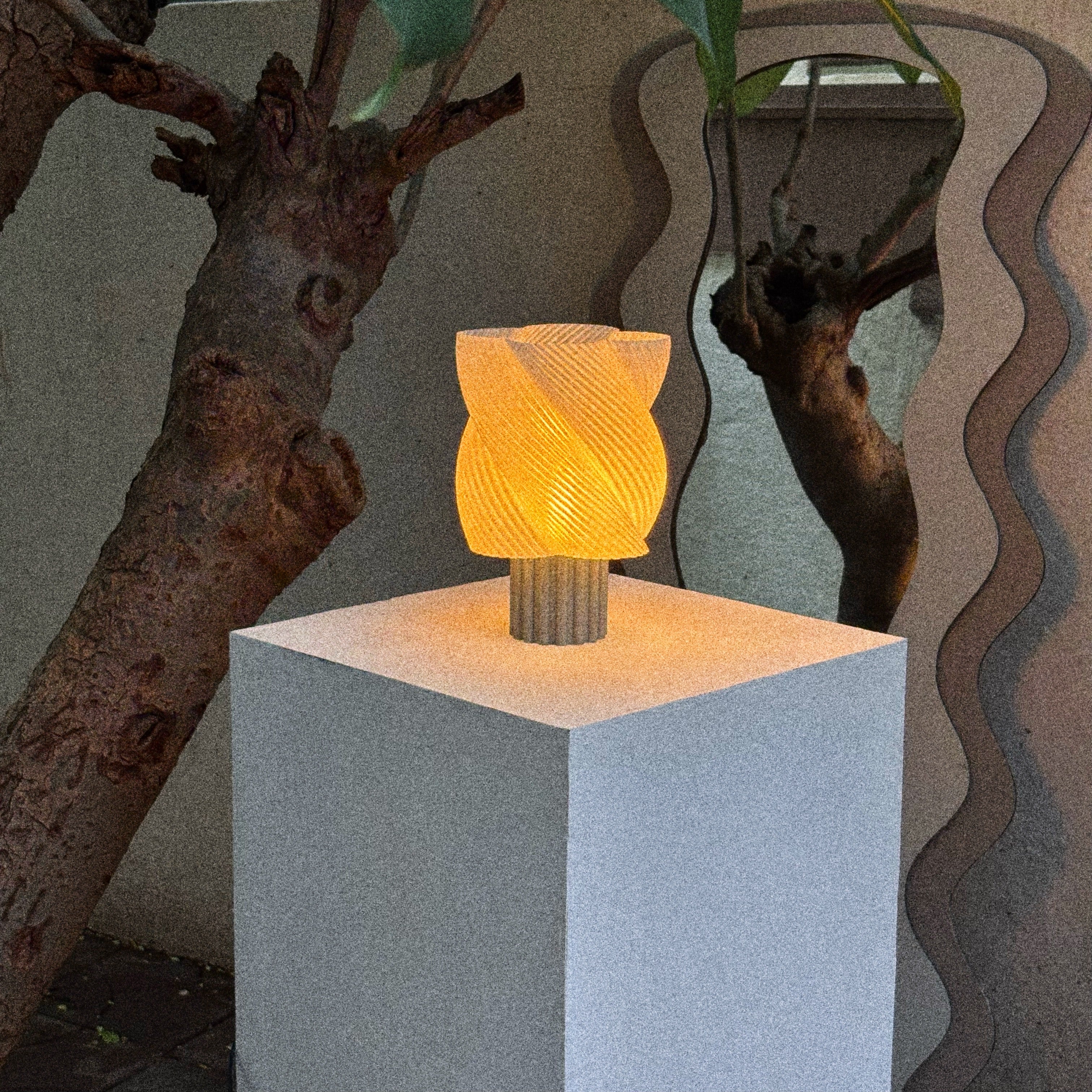The LumaTwist lamp – night view